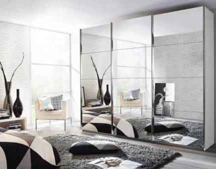 Dulap cu usi glisante KULMBACH 203x210x62cm alb alpin/ 3 usi oglinda configurabil